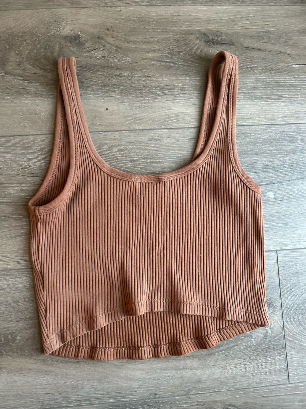 Old Navy Brown Ribbed Scoop Neck Tank Top - Picture 3 of 4